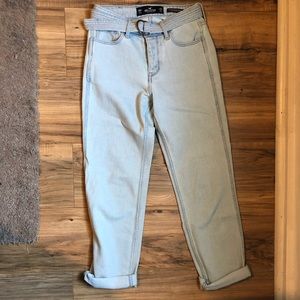 Hollister mid-rise boyfriend jeans